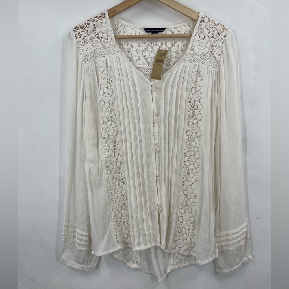 NWT American Eagle Outfitters Long Sleeve Top Cream Lace Lace Floral Top Medium